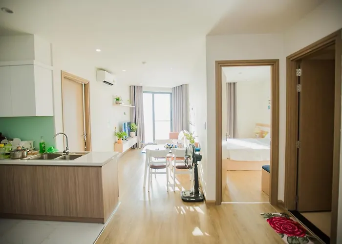 Khách sạn Green Bay Premium